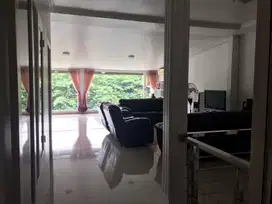DIJUAL RUMAH MURAH 2 LANTAI DI JAGAKARSA JAKARTA SELATAN, DEKAT TOL!