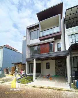 Rumah 3 Lantai Bangunan Mandiri di Cluster Atlanta Gading Serpong
