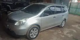 Nissan Grand livina 2012 Bensin