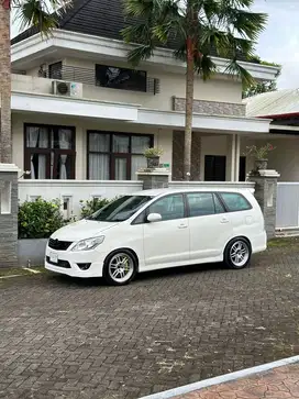 Toyota Kijang Innova 2012 Diesel