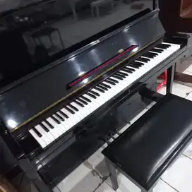 Dijual piano upright universal