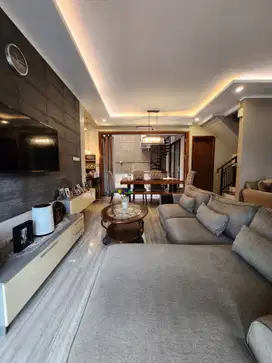 DIJUAL RUMAH BAGUS SIAP HUNI VETERAN BINTARO JAKSEL.