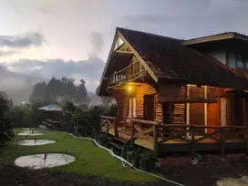Kebun Jeruk dan Villa Kayu di Lembang Maribaya