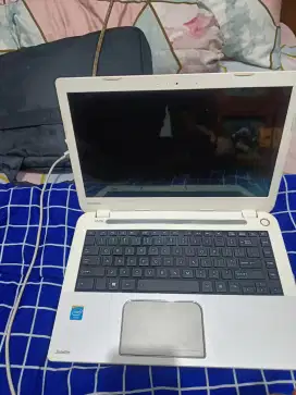 Laptop Toshiba second