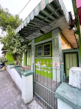 Rumah solo kota murah di KESTALAN banjarsari