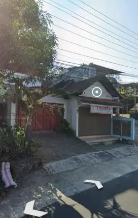 ISTIMEWA! Rumah Super Strategis Pinggir Jalan
