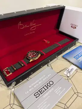 Seiko Jam Tangan Pria Seiko 5 Sports Brian May SRPH80K1 Limited Editio