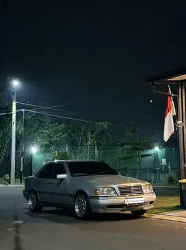 Mercedes - Benz W202 C200 Elegance AUTOMATIC