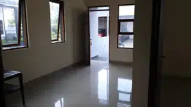 Rumah Nyaman Aman di Komplek Spring Garden Ciganitri