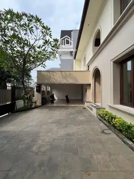 RUMAH MEWAH MURAH SIAP HUNI DI CIPETE JAKARTA SELATAN