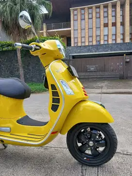 VESPA SUPER GTS 150 Igets istimewa
