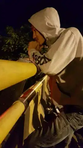 Mencari pekerjaan sebagai supir Sim A, dan mekanik motor atau mobil