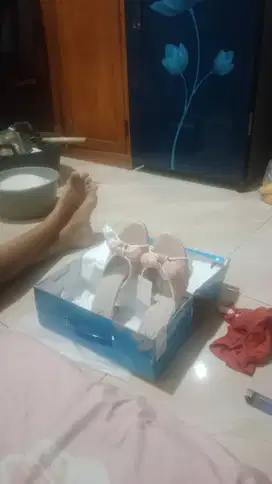 Sendal yongki komaladi
