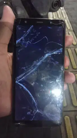 Dijual hp Samsung a7 2018 minus lcd