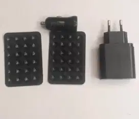 CHARGER AUKEY & ROBOT