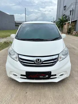 Honda Freed SD matic putih 2015 murah