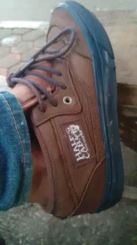 Sepatu Original Vans Half Cab