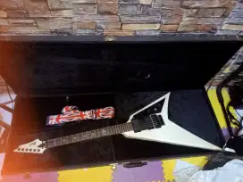 Cort flying V VX-4V original like new