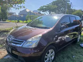 Nisan Gran livina thn 2012