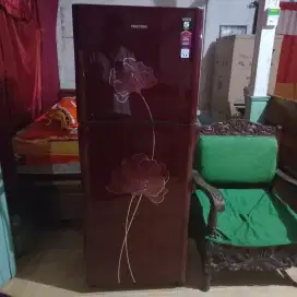 Kulkas 2 pintu merek polytron