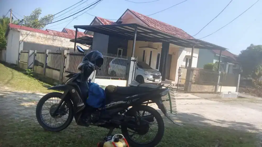 Jasa potong rumput