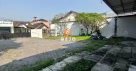 Disewa Rumah Asri Minimalis cocok Kantor/ Usaha – Jombor, Sleman