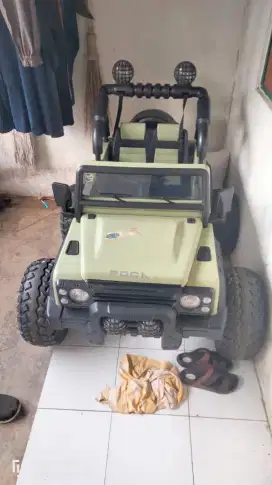 Mobil aki anak Jeep Rocky Himalaya masih normal semua.