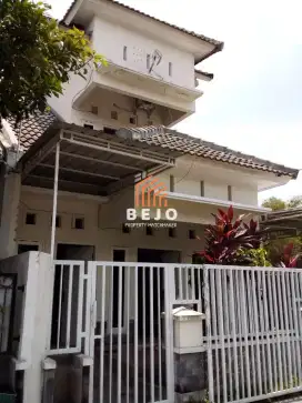 Dikontrakkan Rumah 2 Lantai Minimalis Furnish – Mantrijeron