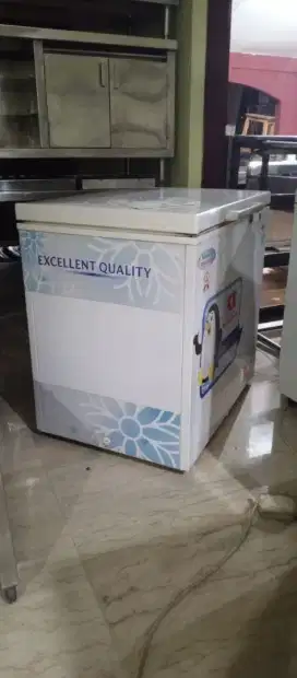 Daimitsu chest freezer