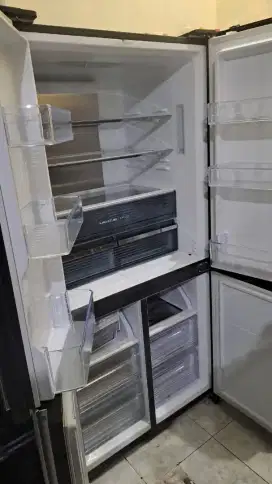 Kulkas Sharp 2 Pintu Side by Side