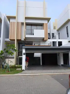 Sewa Rumah Baru Luxury Blizfield BSD City