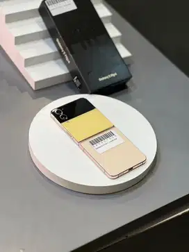 Second Samsung Zflip 4 256gb Pinkgold