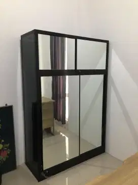 Jual Cepat Lemari Kaca Alumunium Tinggi 180 Lebar 150 cm