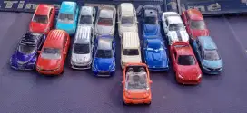 Mainan Tomica / Mainan mobil / majorette (campuran merk) 
17  pcs