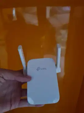 TP Link Wifi Extender WA855RE