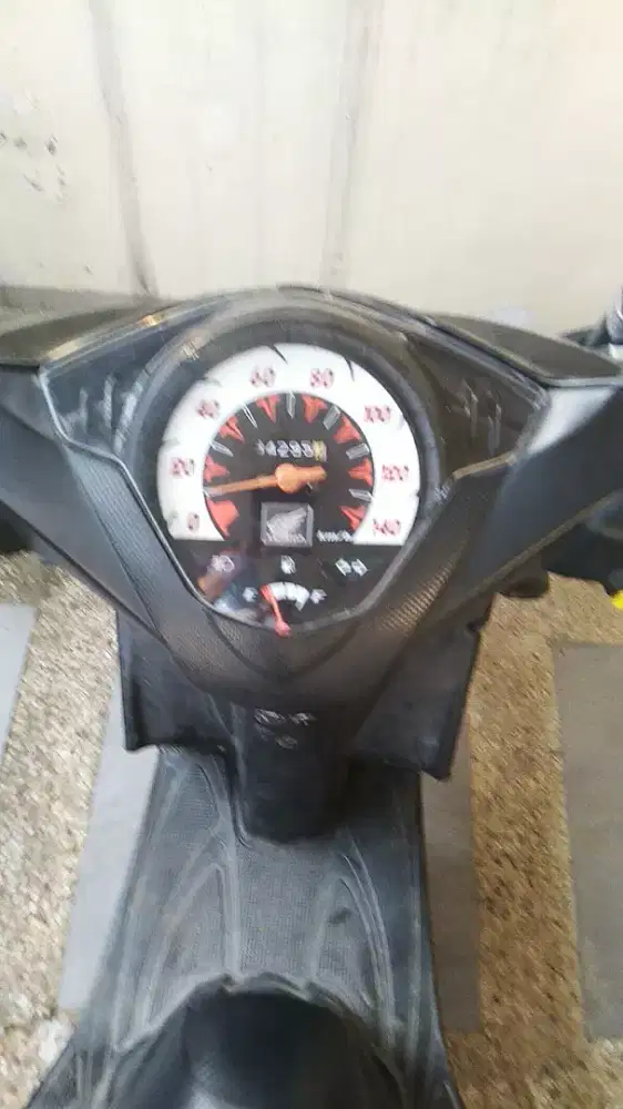 Dijual motor beat bekas antar jemput anak sekolah