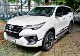 Toyota Fortuner TRD Diesel AT 2019 Putih, Pemilik Sendiri, Low KM