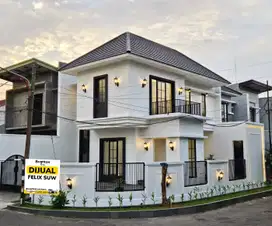 Jual Rumah 2 lt   Rungkut asri utara