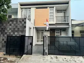 Dijual Rumah Besar untuk keluarga/Kost dekat Univesitas STAN Bintaro
