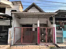 DIJUAL RUMAH LEBAK ARUM TAMBAKSARI SURABAYA RON.A2336