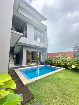 Rumah Mewah Style Villa Di Kuta Selatan