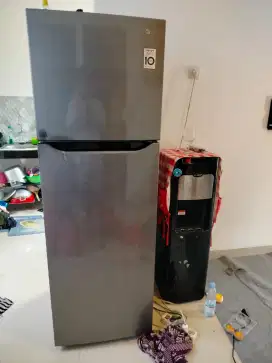 Kulkas 2 pintu LG