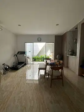 Dijual Rumah Golf Island Type Palm