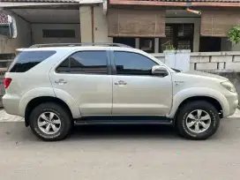 Toyota fortuner G 2.7 luxury 2006 pribadi g lux 2007