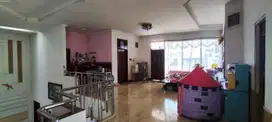 Siap huni atau cocok jadi kost2 an di Kertajaya Indah