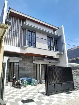 Rumah di Wisma Permai
