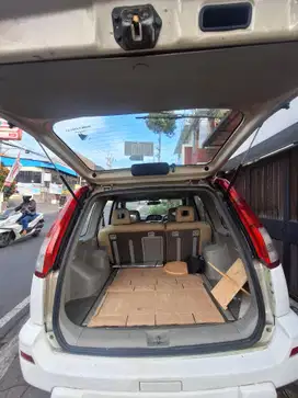 Dijual mobil Nissan X-Trail 2005 Bensin Apik kondisi Bagus