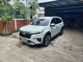BRV PRESTIGE SENSING 2023 KM LOW