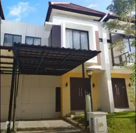 Disewakan rumah di Holland Village Manado
