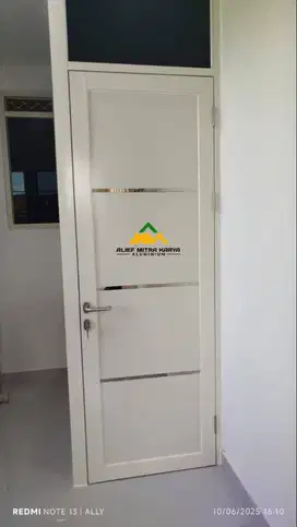Pintu kaca, Pintu aluminium, Pintu Kupu tarung, Pintu Ibu dan anak